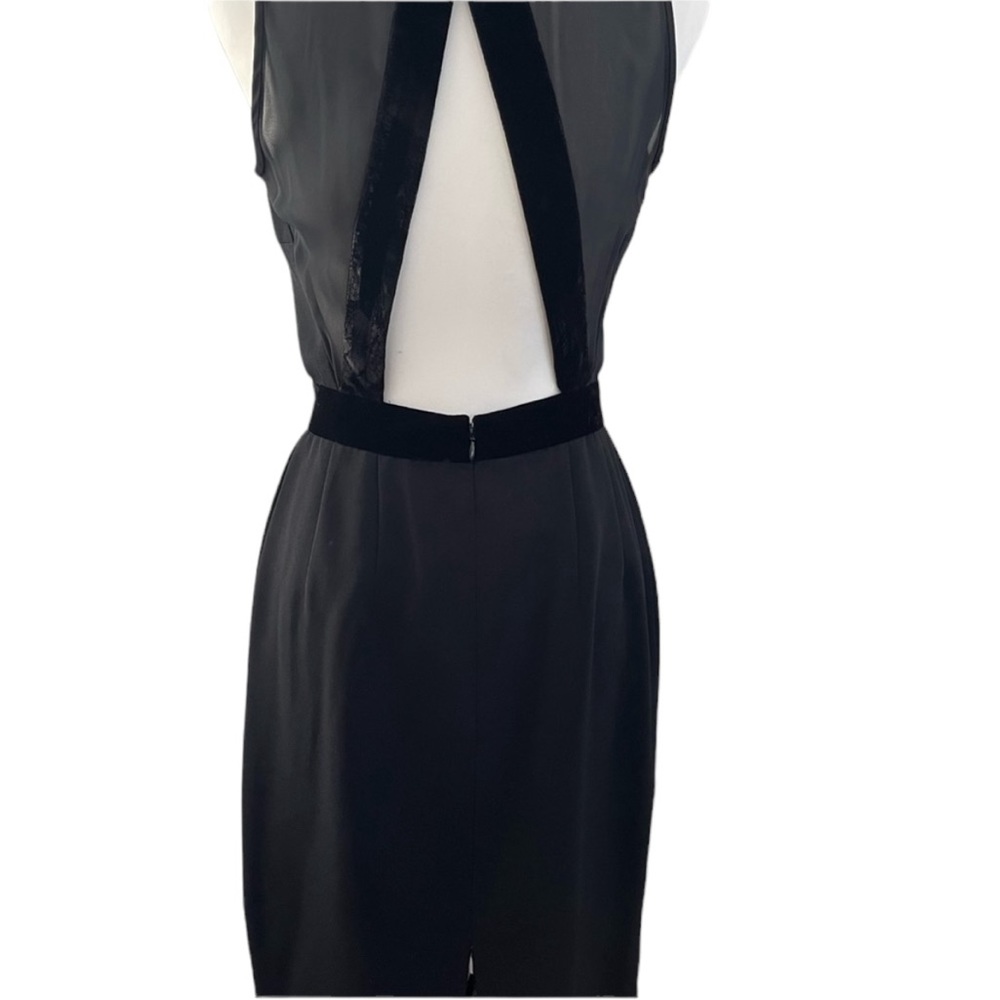 Gigi by Gillian Peek a Boo Back Black Dress Size 6 - Picture 3 of 10